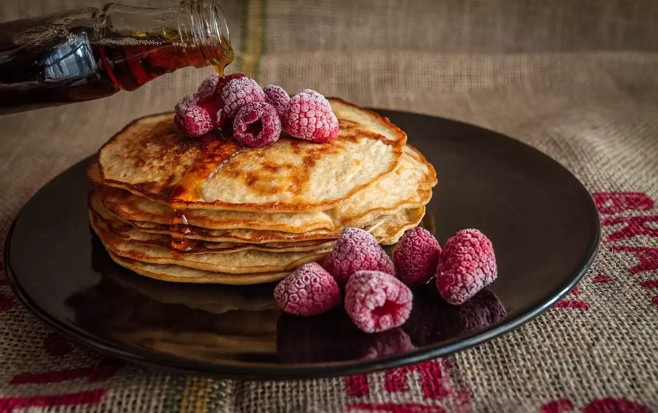 Colazioni ispirate all'autunno: pancake, toast alla francese e altro ancora